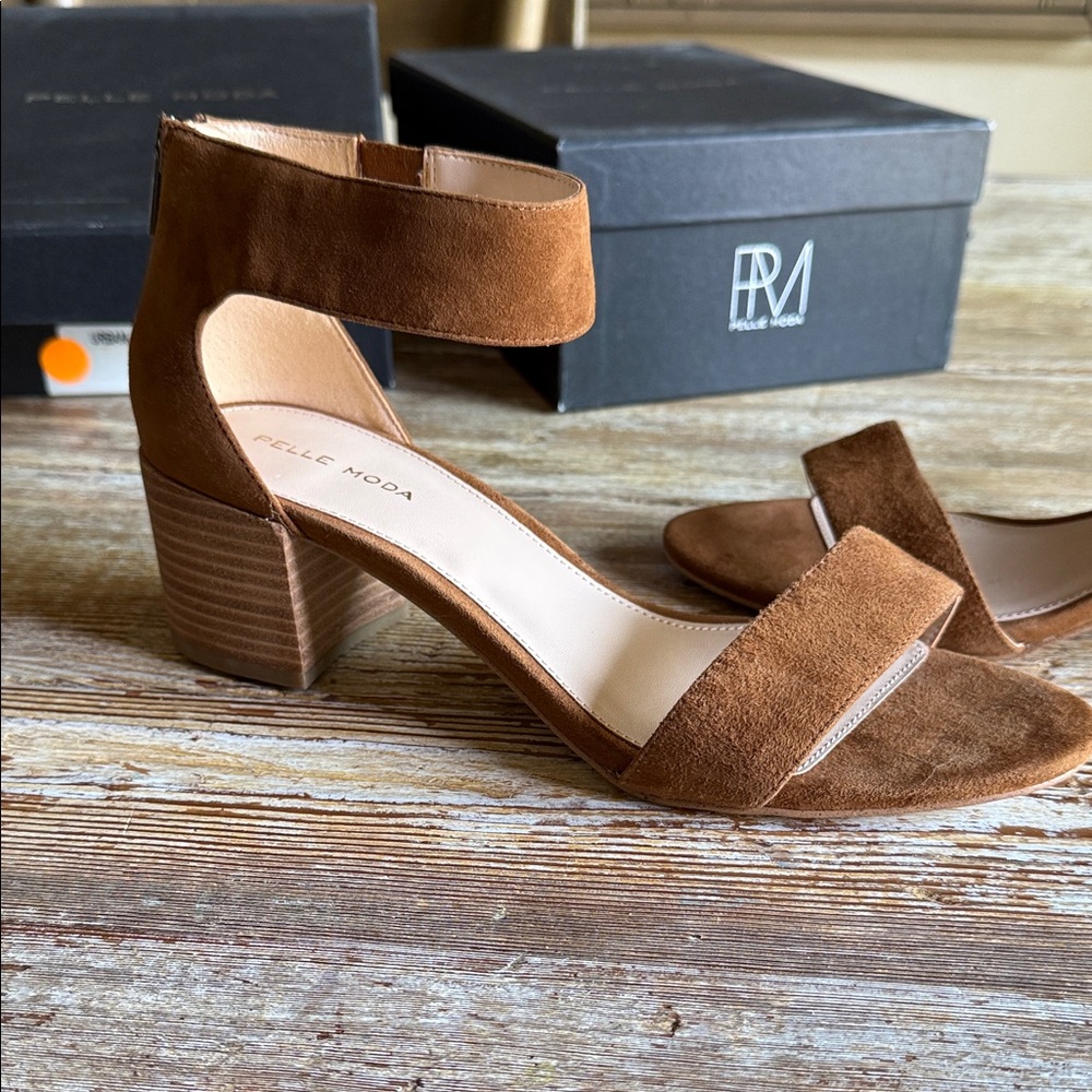 Pelle Moda Tan Suede Block Heels - Picture 14 of 16